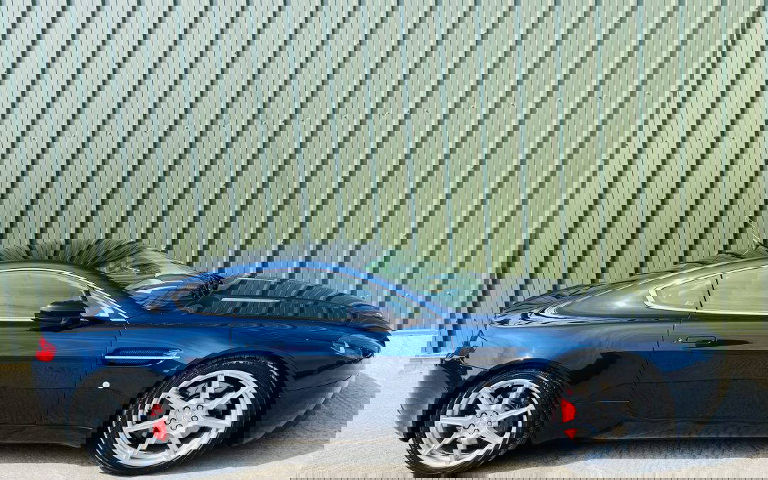 Aston Martin V8 Vantage