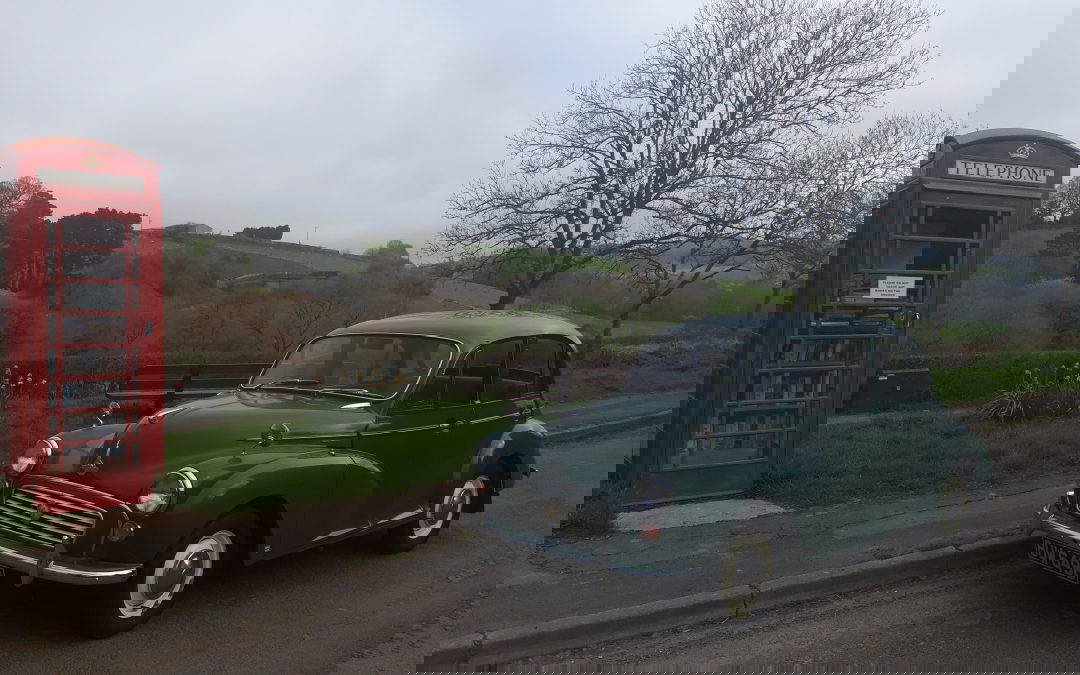 Morris Minor 4 Door Saloon Delux