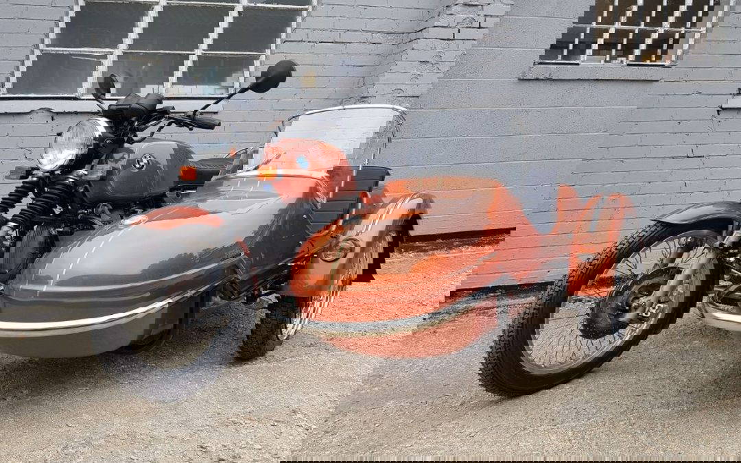 BMW R60/7 with Watsonian Monza sidecar