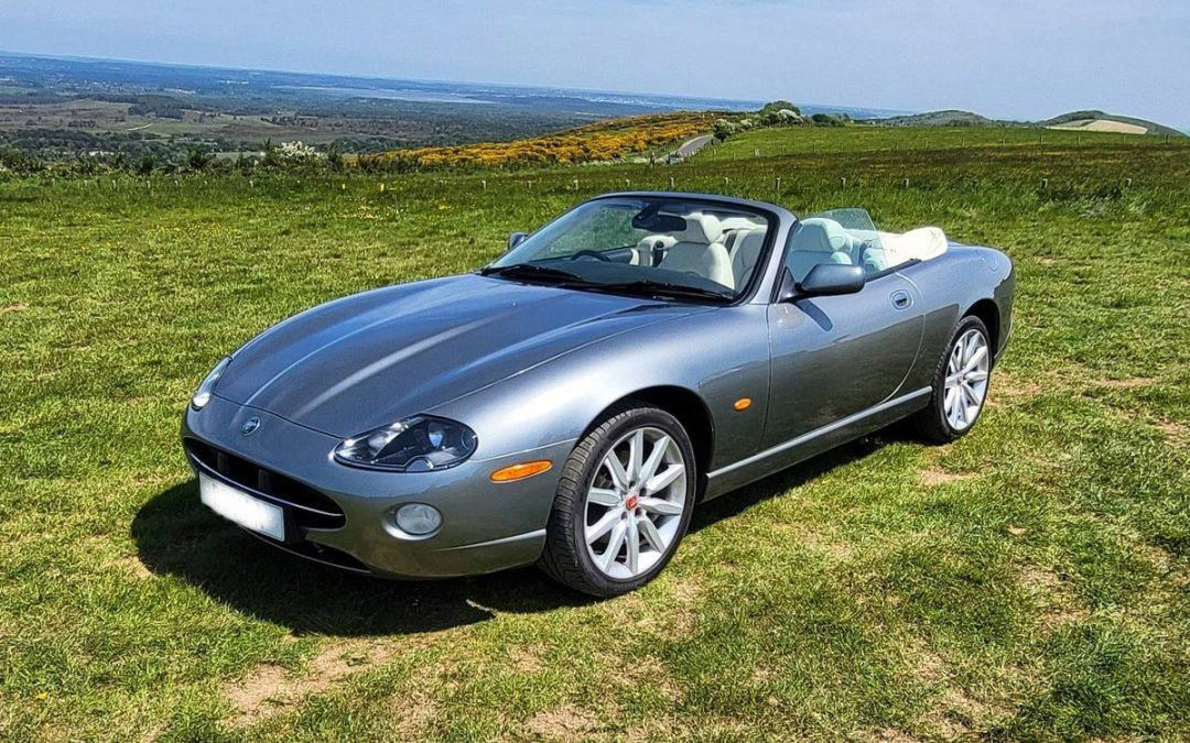 Jaguar XK8 X100