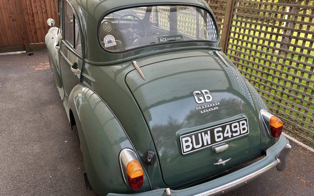 Morris Minor Saloon