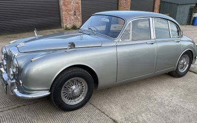 Daimler V8 250