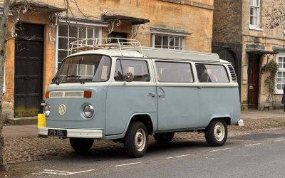 VW T2 Bay