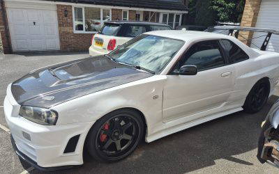 Nissan skyline r34 gtt