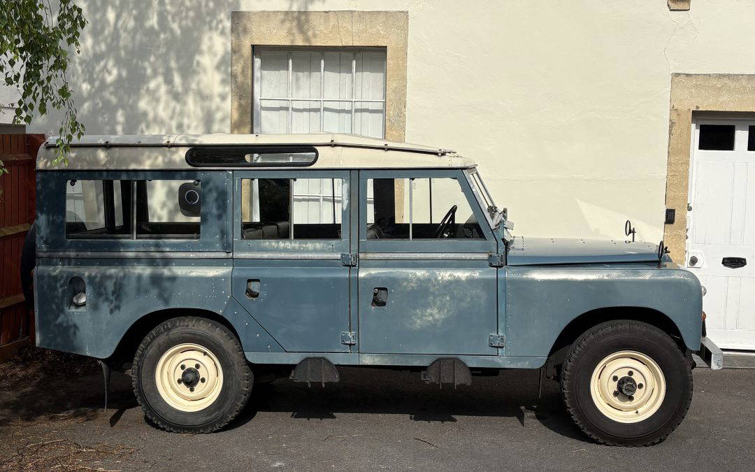 Land Rover Series 3 109 Station Wagon