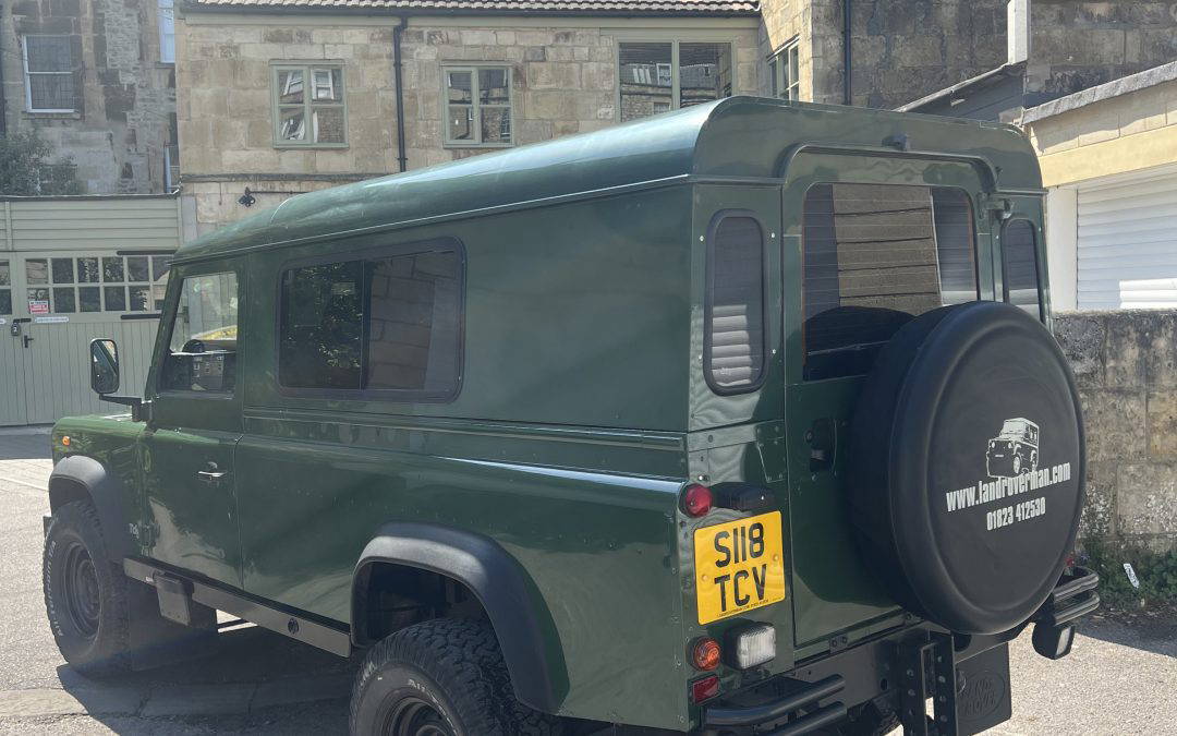 Land Rover Defender 110